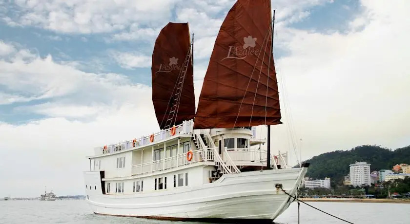 LAzalee Cruise Halong