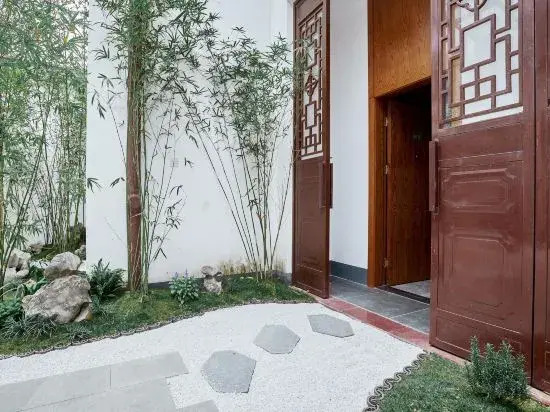 Fujian Longyan Huaguan Hall Hotel (Liancheng Guanzhai Mountain Scenic Area Branch)