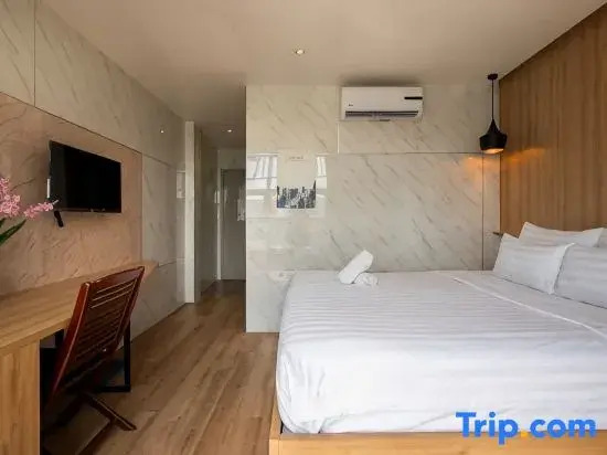 Lá Hotel Q10