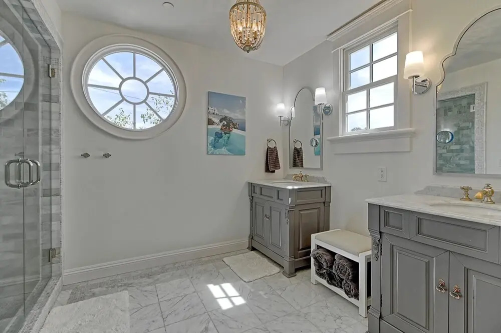 Montecito Luxe Home "location, Location, Location!!" 4 Bedroom Residence by Redawning