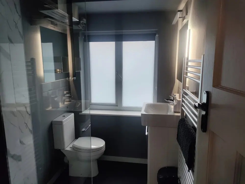 Parkdale-2 Bedroom House in Sheldon Birmingham