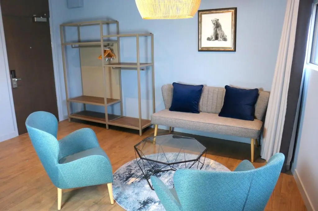 Hex Wildlife Hotel