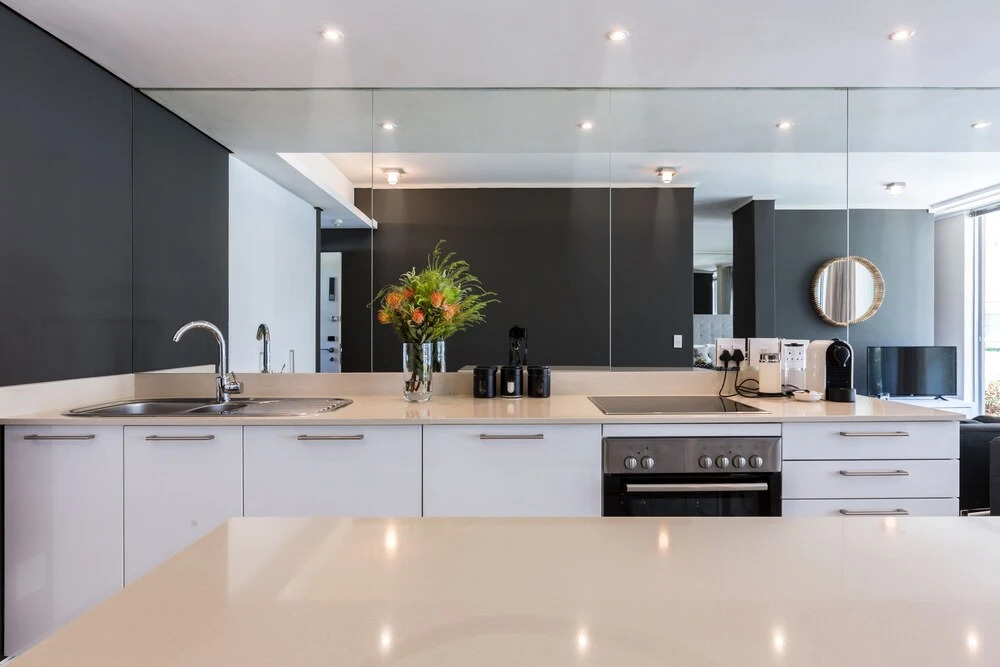 Harbour Bridge Suites 001