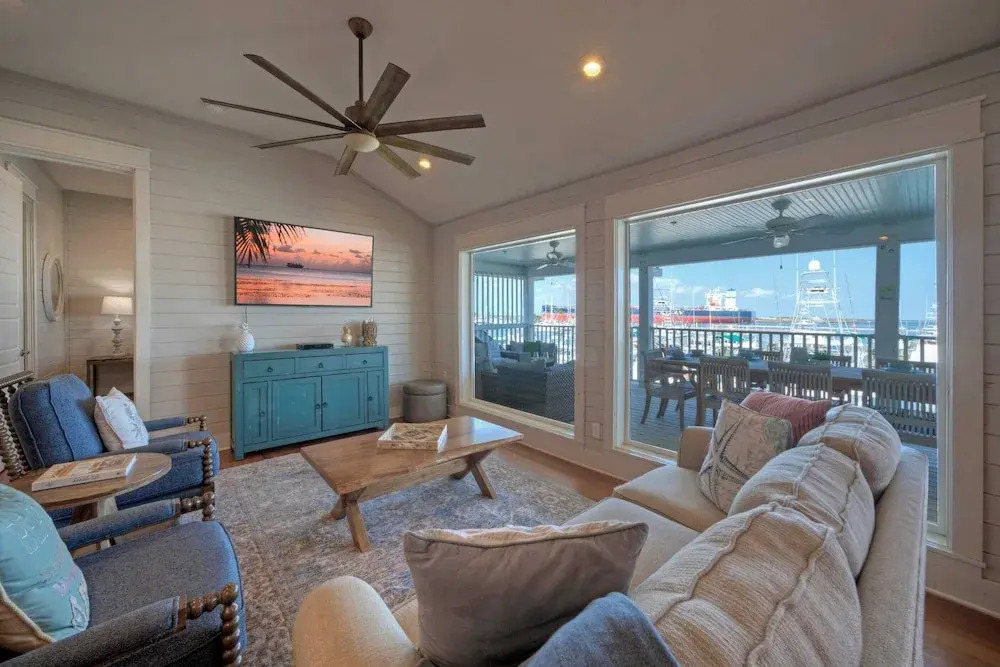 Blue Marlin & Dolphin Buyout Marina-front Escape for 10 Guests Walkable Access to Port A