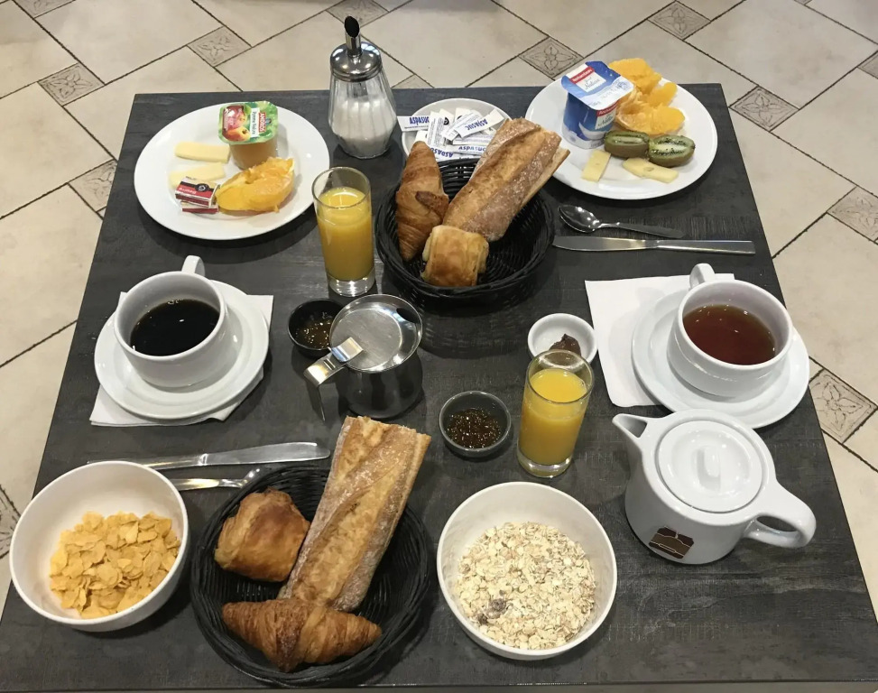 Le Strasbourg Hotel