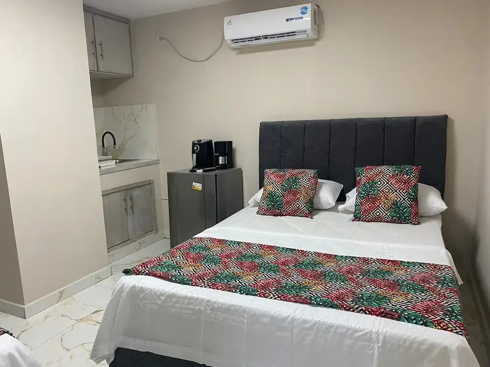 Beach Apartments Nabusimake