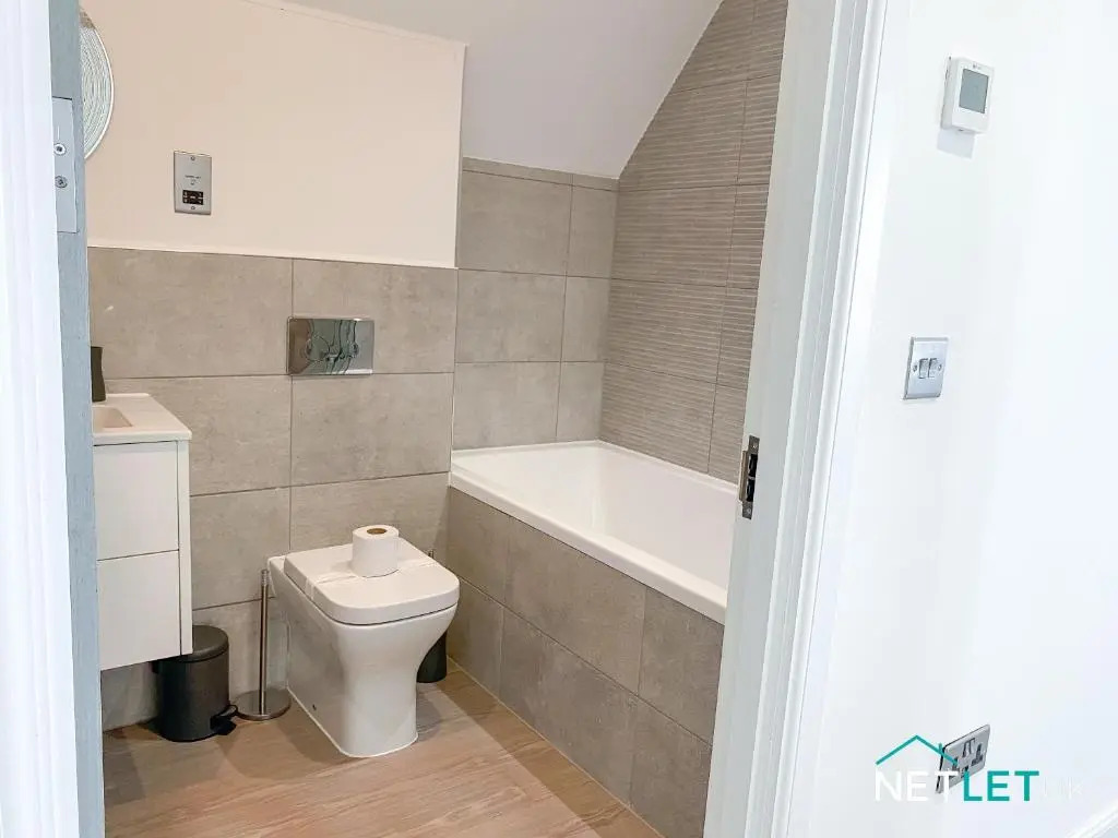 Waterstone House Penthouse Apartment