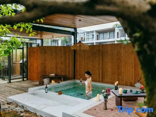 Qingyuan 21 Degrees Mountain Residence · Starry Sky Pool Peak Forest Secret Realm Mountain Residence