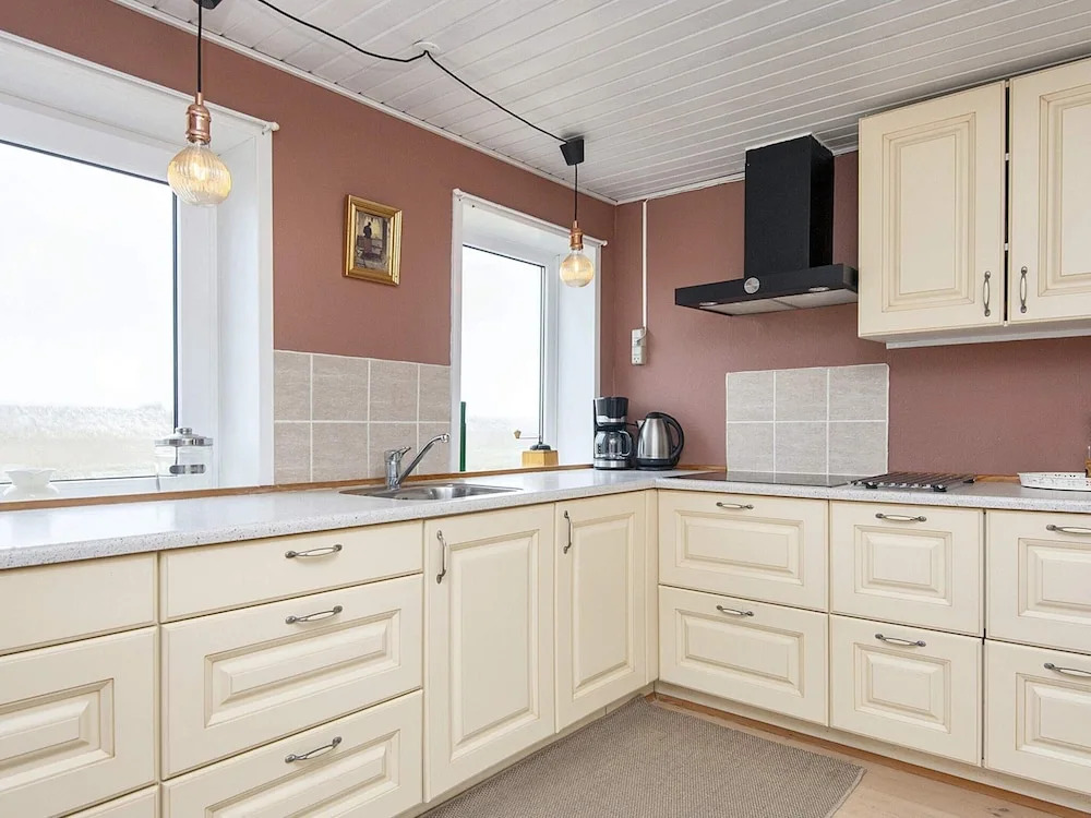 6 person holiday home in Harboøre