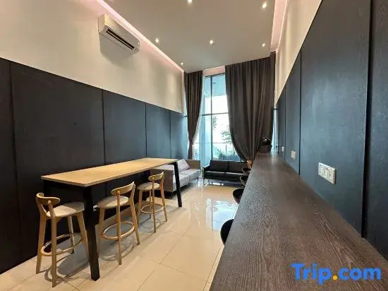 Premium Cozy Suite Rooftop Pool KLCC-1080HDNetflix