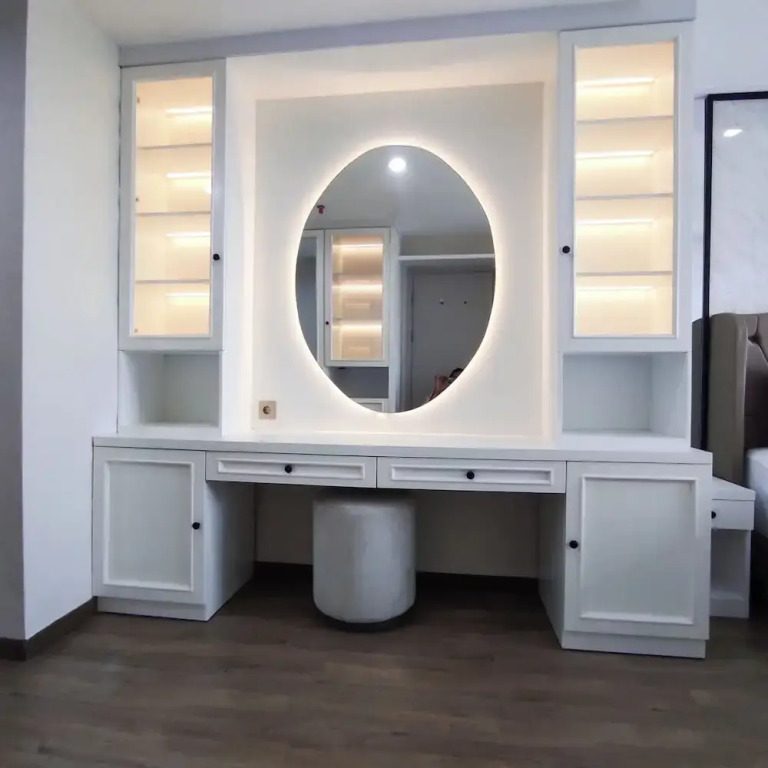 Modern And Comfortable Living At 2Br Grand Sungkono Lagoon Apartment