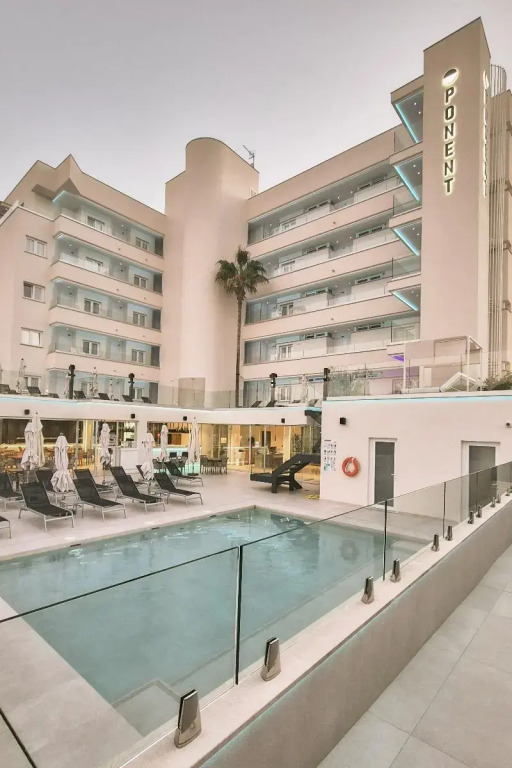 Apartamentos Ponent