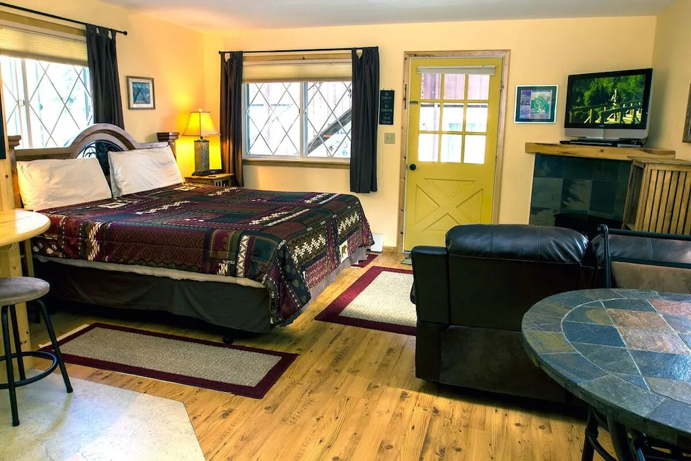 Fawn Valley Inn: 235