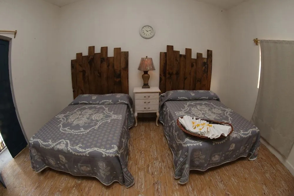 Hostel Punto 72