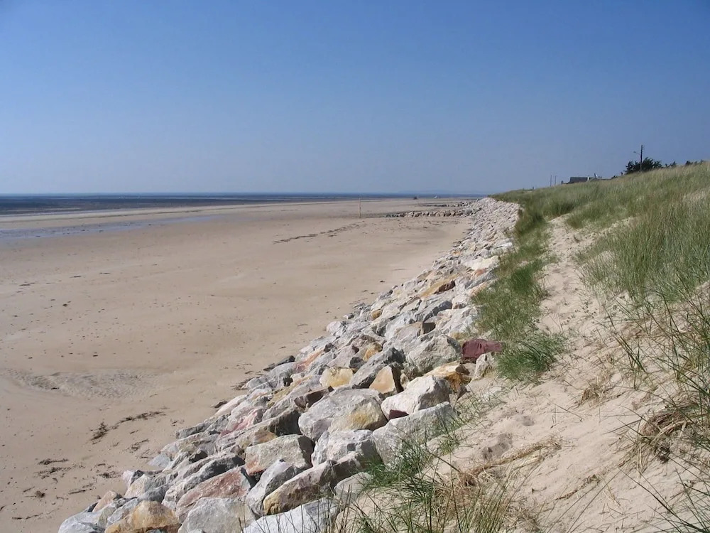 Denneville Coastal Escape with garden