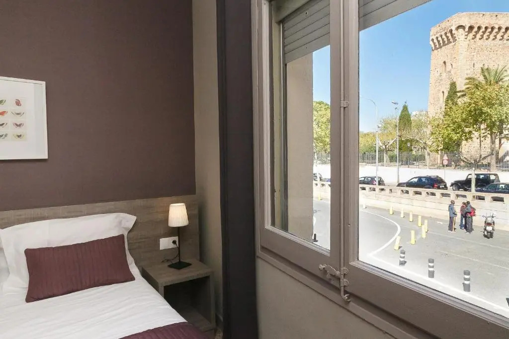 Hostal Fonda Montserrat
