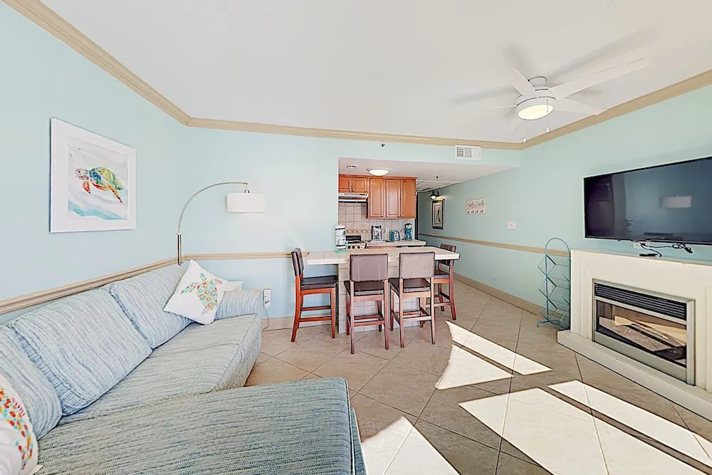 New Listing! Beachside W/ Hot Tub & Pools 1 Bedroom Condo