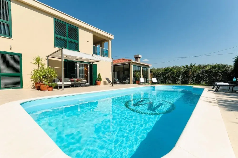 Luxury Villa with Heated Pool, Terrace, and Outdoor Amenities for Relaxation