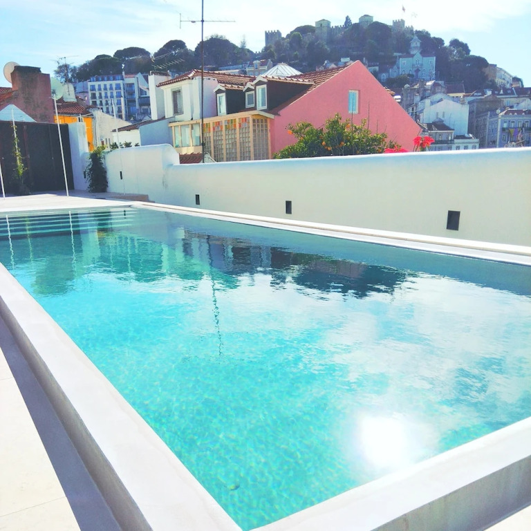 RH OLARIAS 19 Swimming Pool and View