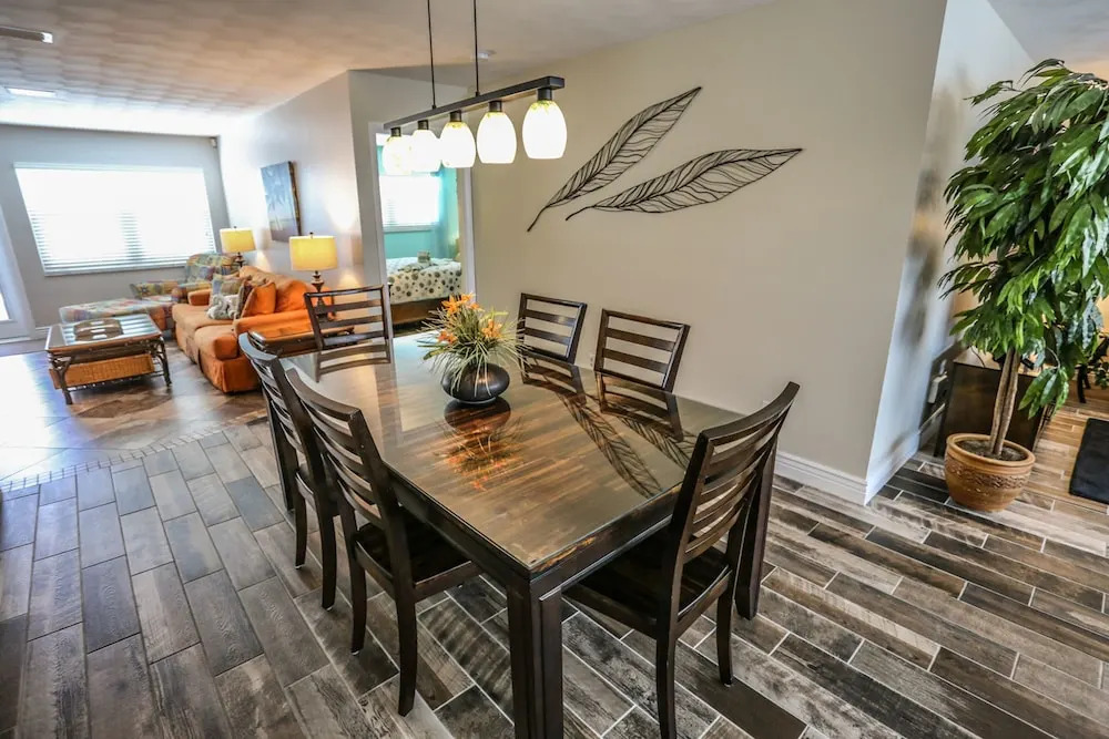 105 Tropical Shore Way
