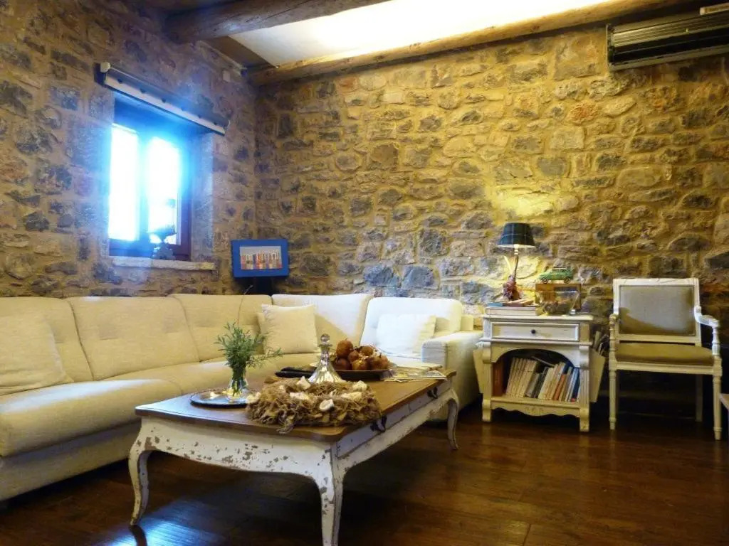 Argyriou Wine Tasting Guest House