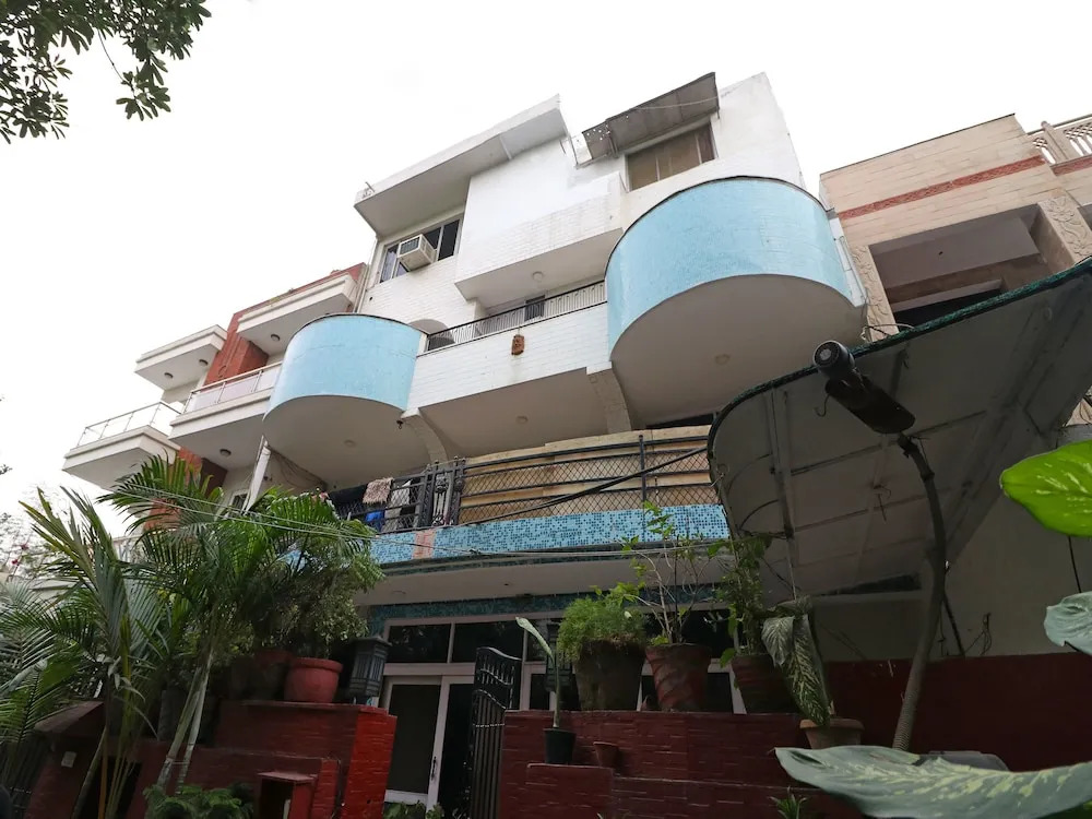Oyo 10177 A Gulshan Continental