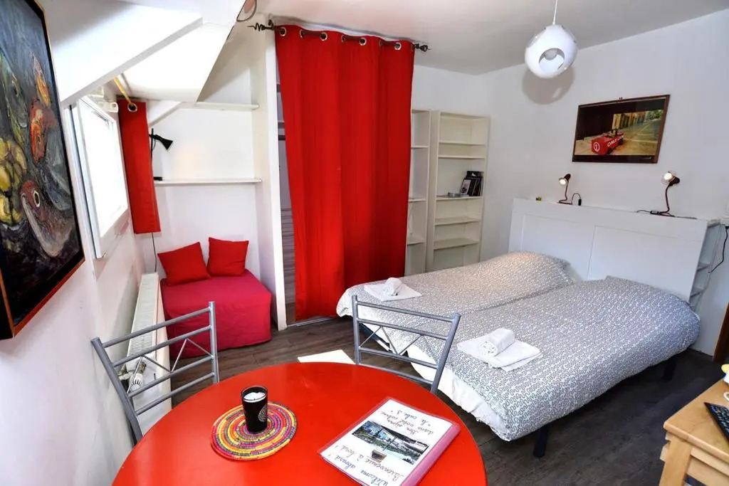Studio Peniche au coeur de Lyon pour 2 personnes, insolite et calme