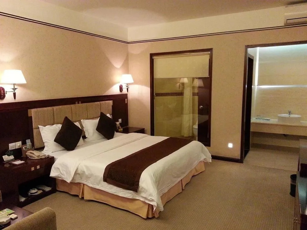 Baorong Traders Hotel