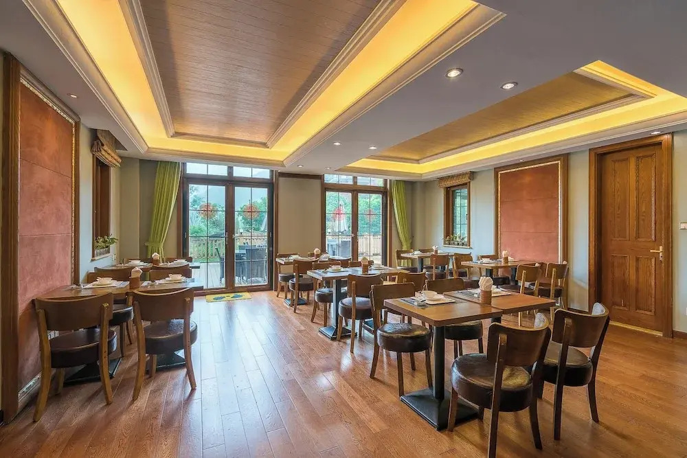 Anji Longwangxi Golf Resort Villa