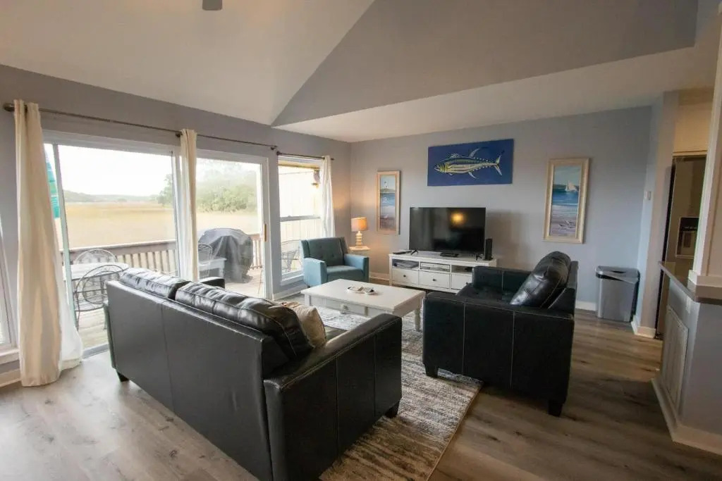 Cozy Marsh Villa w/ Amazing Views - Steps to Dining, Pools, & Beach