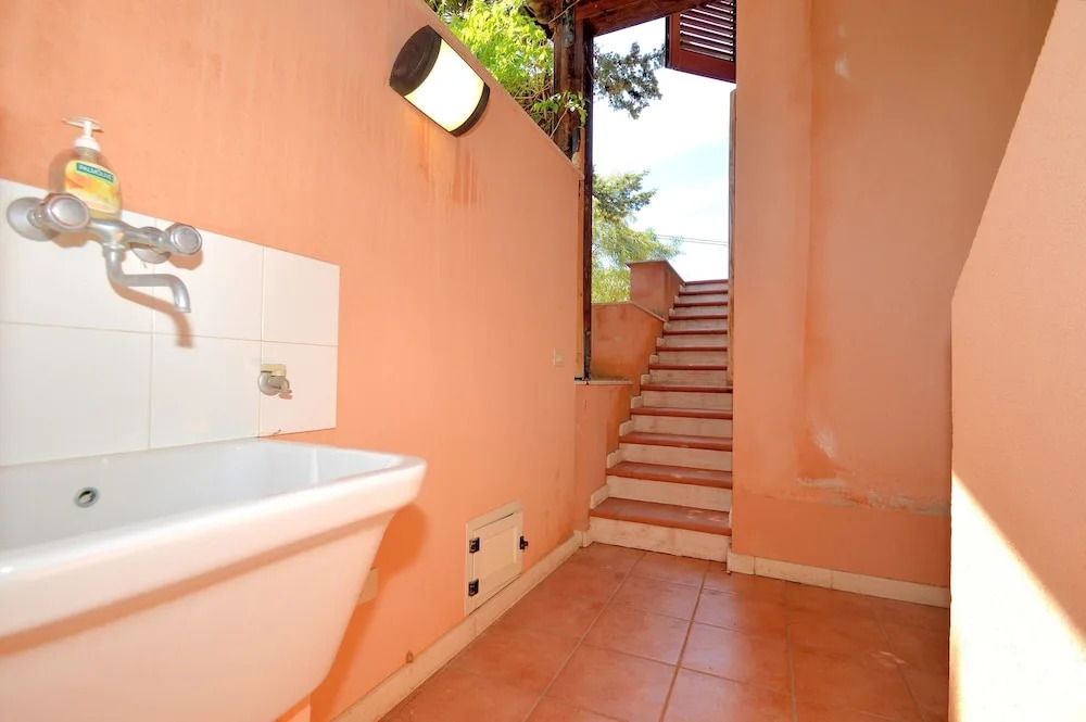 Villa Baialuce a stone's throw from the Faraglioni and the Zingaro Reserve