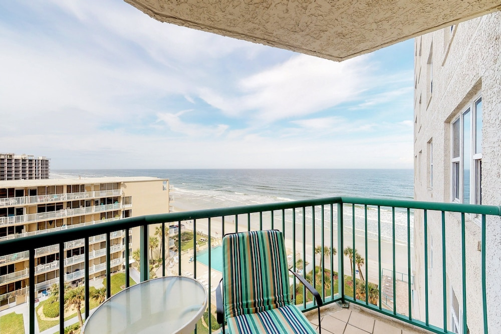 Daytona Grande Towers - Ocean Paradise 702