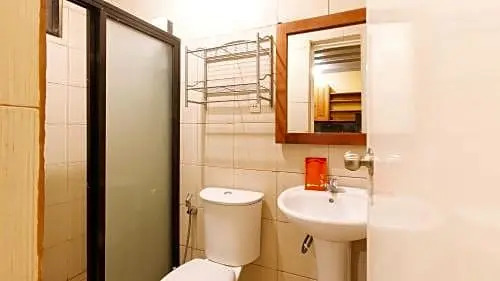 RedDoorz Plus @ Malabag Silang