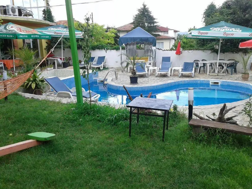 Draganovi Guest House