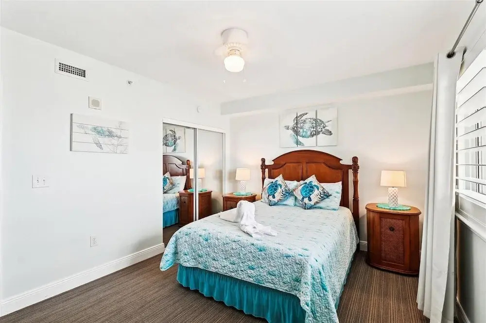 Emerald Beach 1830 - 2 Bedroom/2 Bath+Bunks 2 Condo by RedAwning
