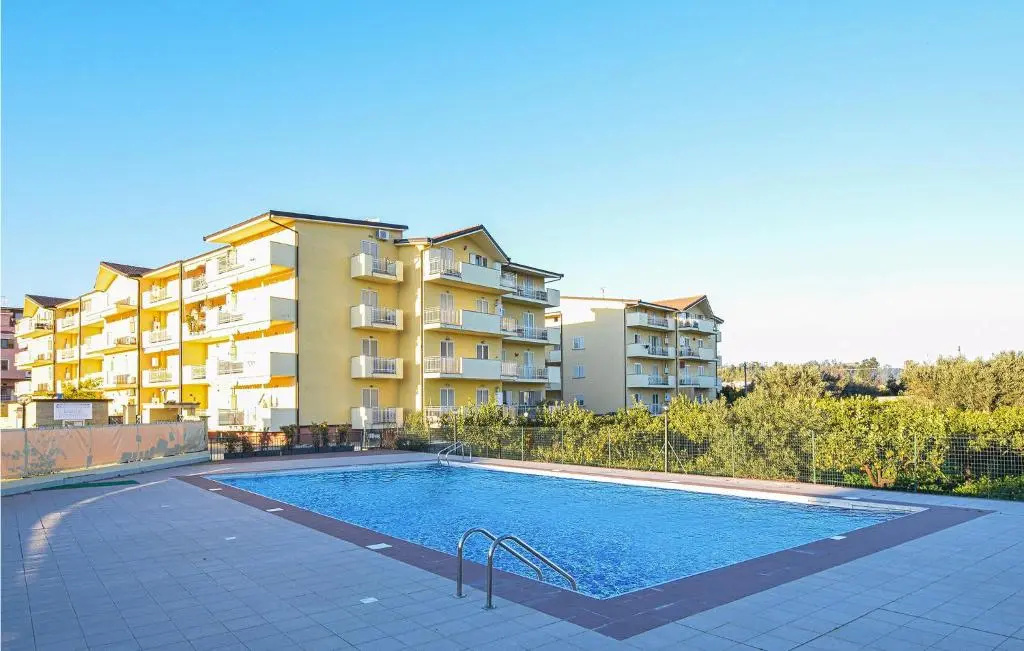 Amazing Apartment in Caulonia Marina With Indoor Swimming Pool, 2 Bedrooms and Outdoor Swimming Pool