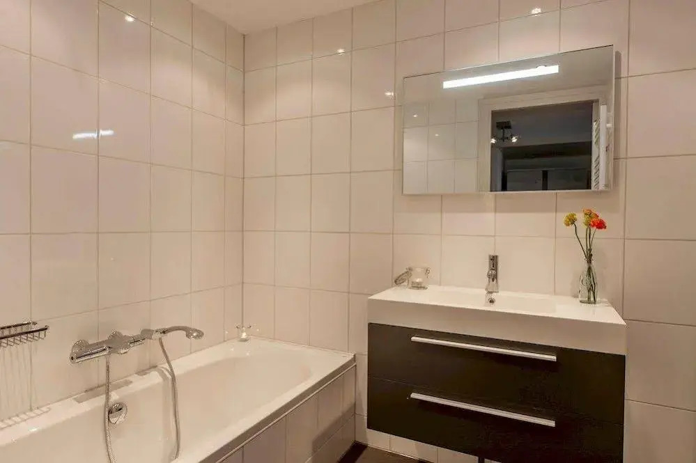 Tulip Apartment A