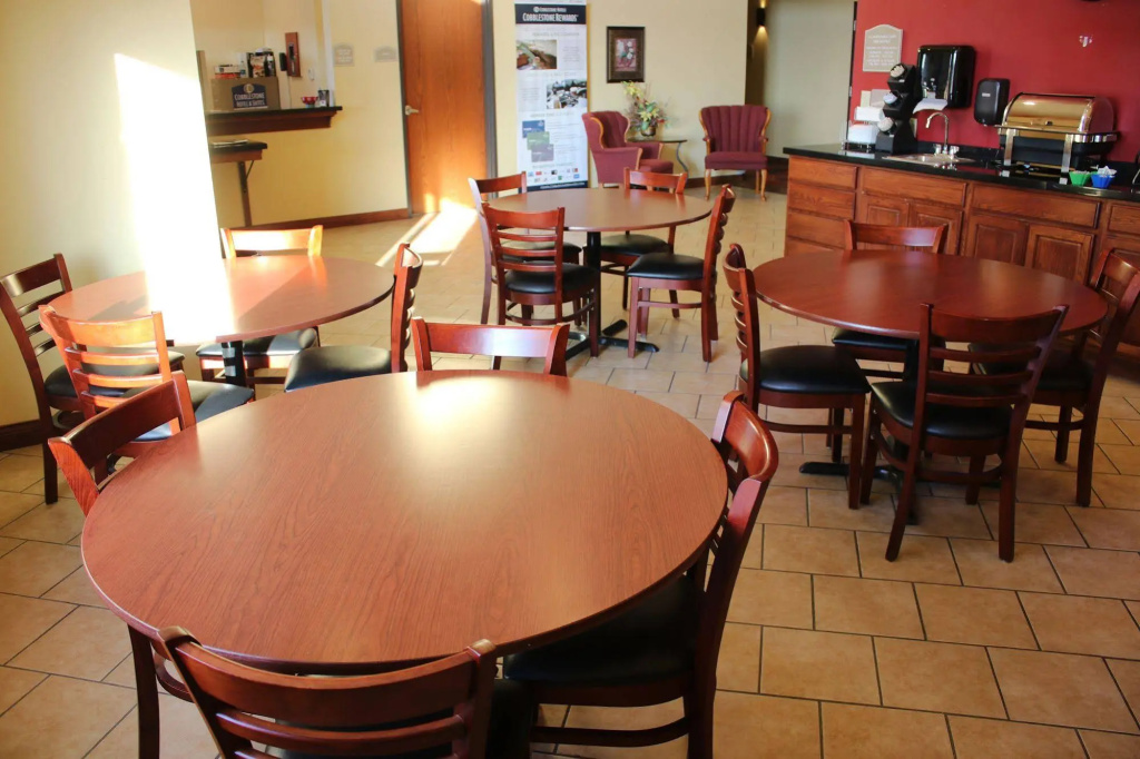 The Edgewood Hotel and Suites