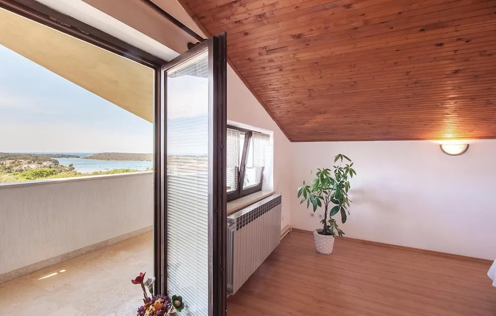 Stunning Home in Pula With Wifi and 1 Bedrooms