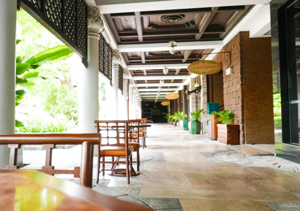 Indra Regent Hotel
