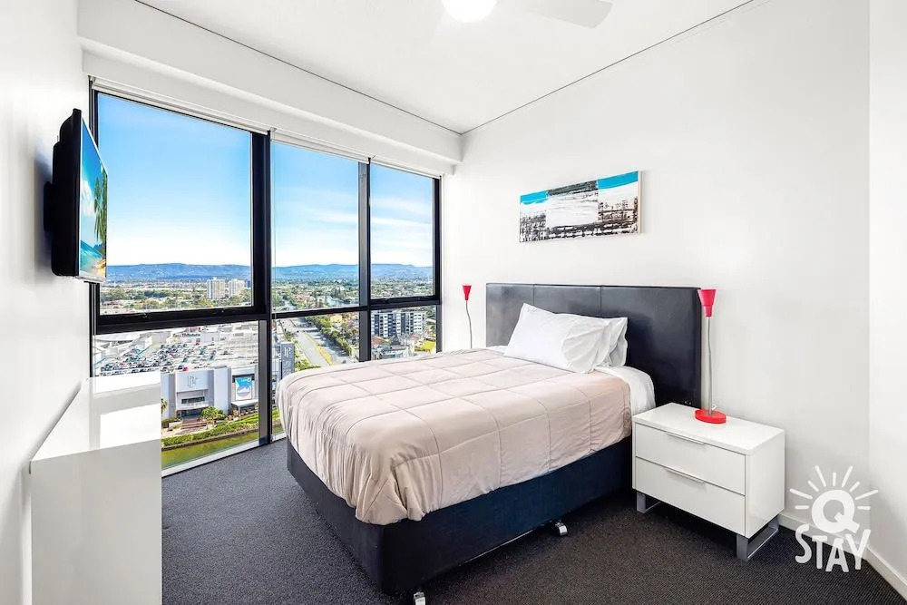Sierra Grand Apartments - Hosted by WowStay