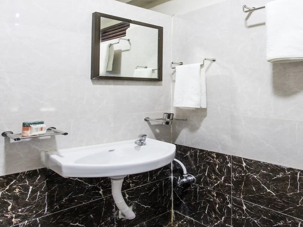 OYO 2760 Hotel Chanakya