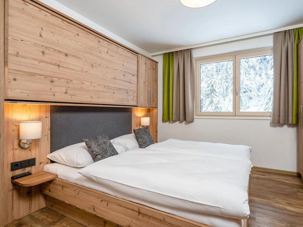 Cozy Apartment in Neukirchen am Großvenediger With Terrace