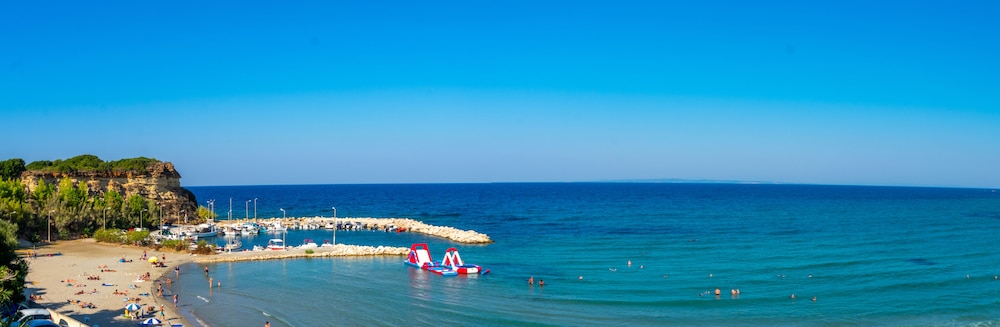 Paradiso Del Mare On the Beach by "elite"