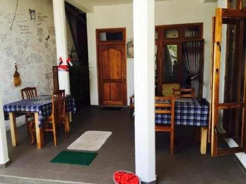 Sanctuary Cove Guest House