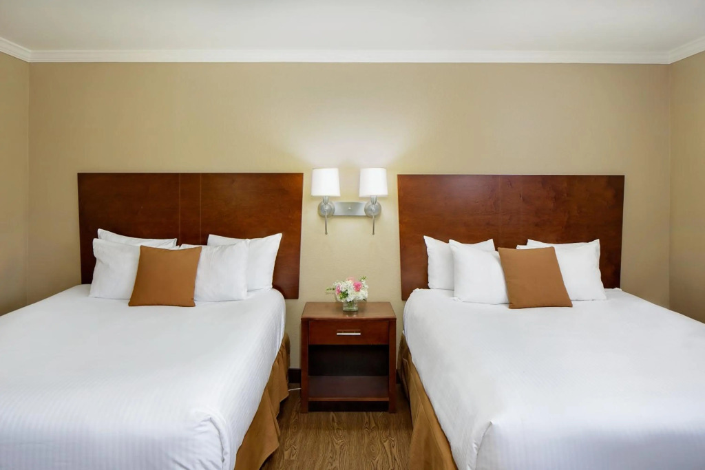 New Englander Inn Bennington