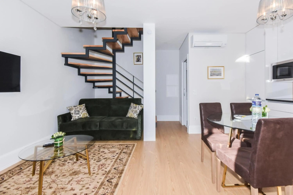 Fontinha Square Apartments by Porto City Hosts