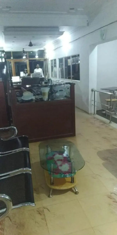 Anandan Tourist Home