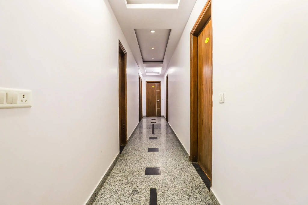 Hotel Sehej Continental At Karol Bagh