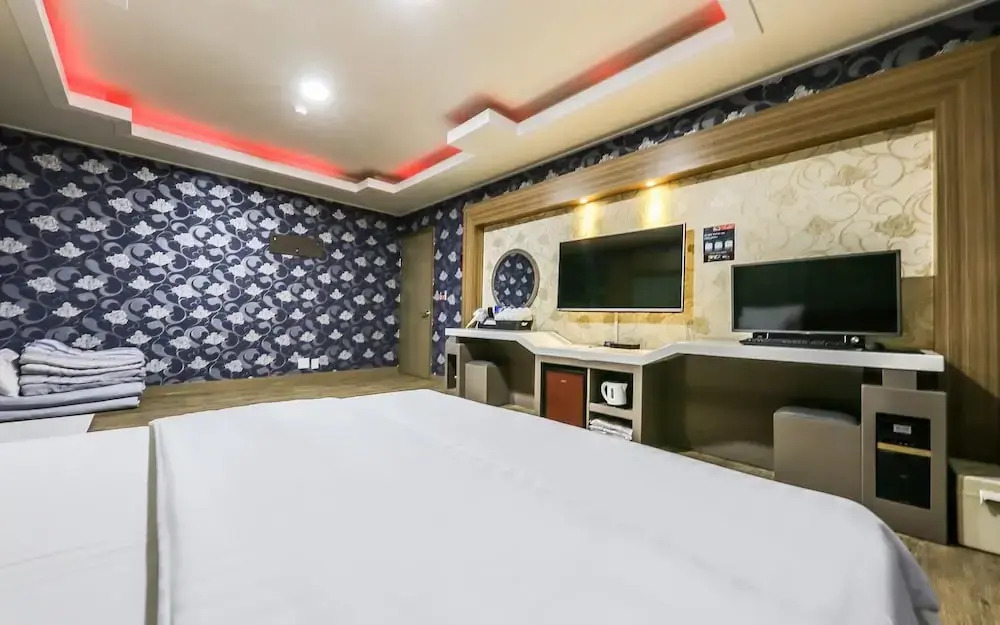 Jecheon Urban Brown Hotel